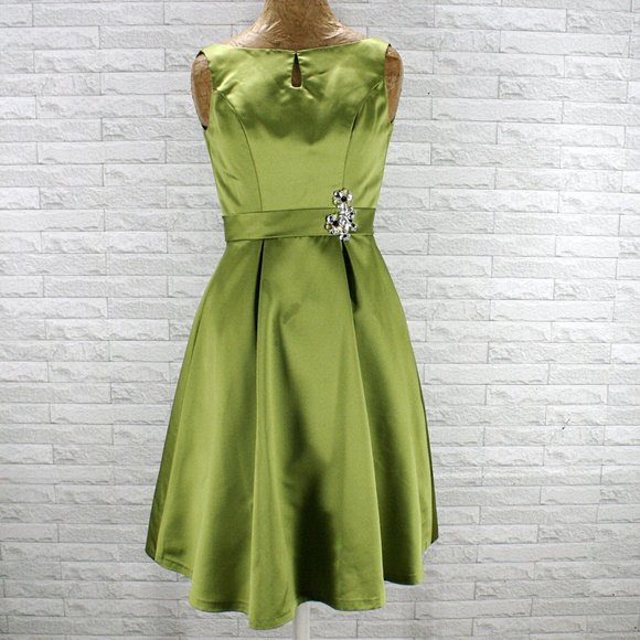 Impressions Dresses & Skirts - IMPRESSION Dress Cocktail Satin Fit & Flare Homecoming Wedding Green Size 2